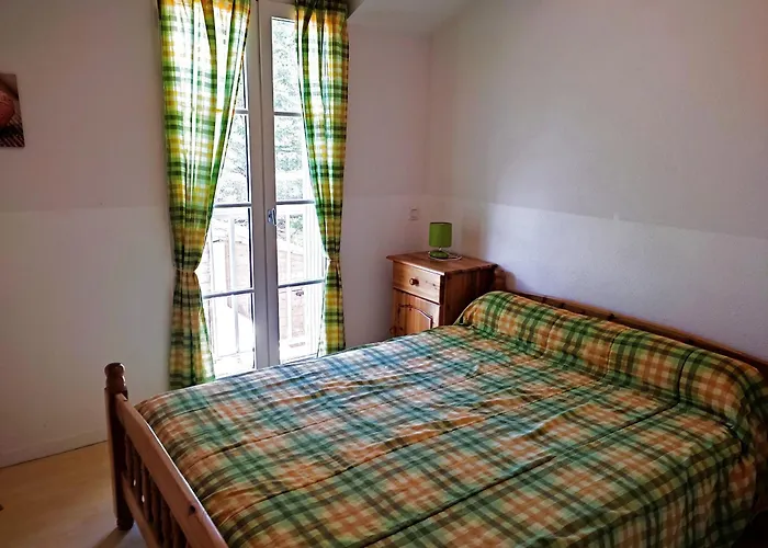 Maison Avec Piscine Chauffee, A 500m De La Et Proche Foret - Terrasse, Velos Inclus - Fr-1-652-3 *